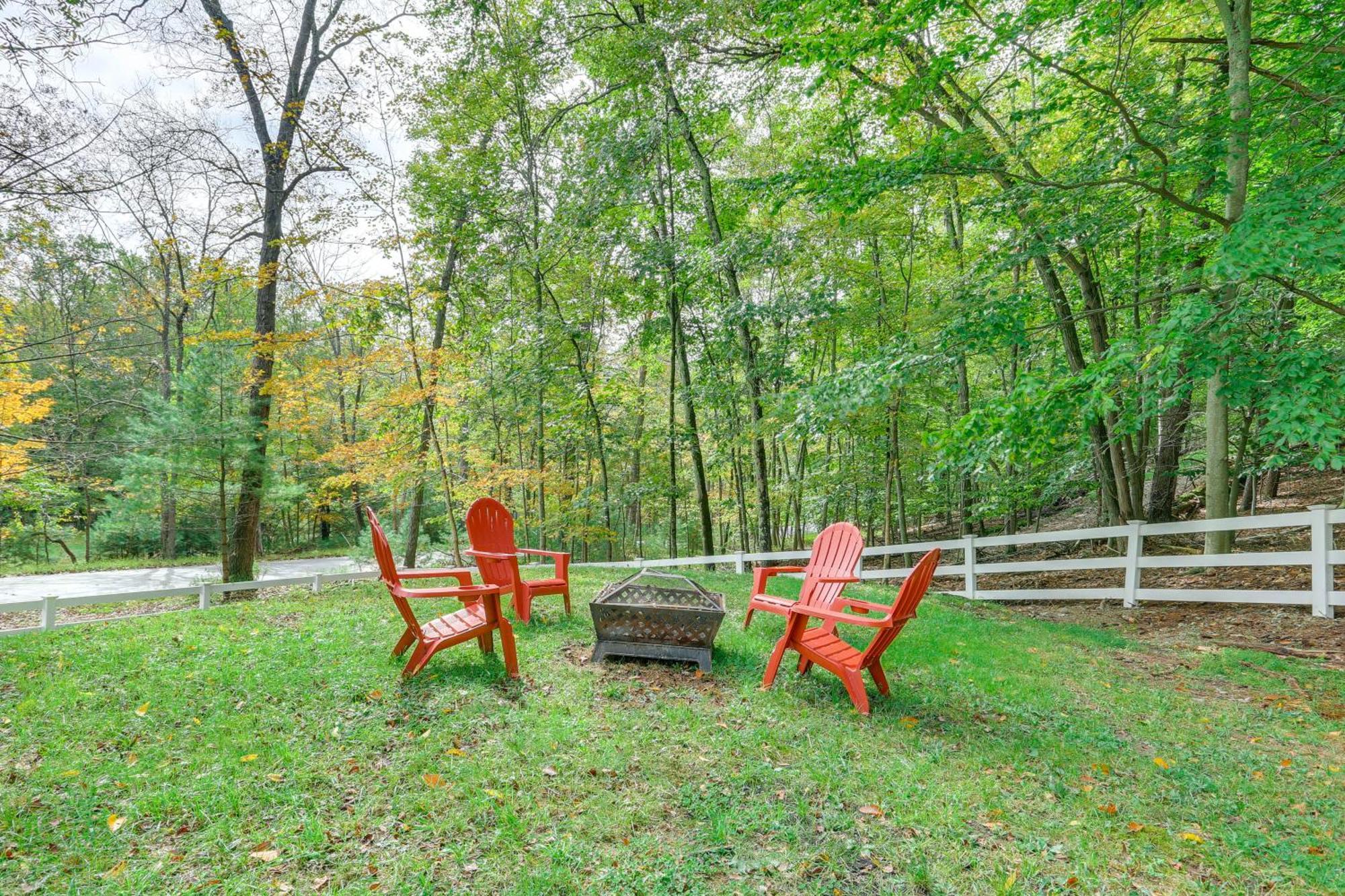 Cozy With Grill, Near Waterfalls Holiday home